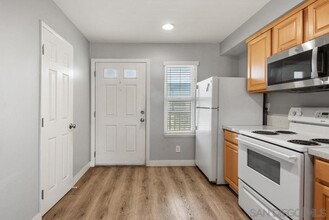 1111 Seacoast Dr in Imperial Beach, CA - Building Photo - Building Photo