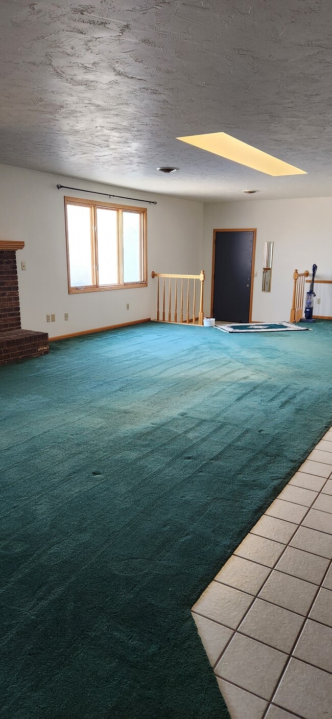 4415 State St, Unit 3 in Riverdale, IA - Building Photo - Building Photo