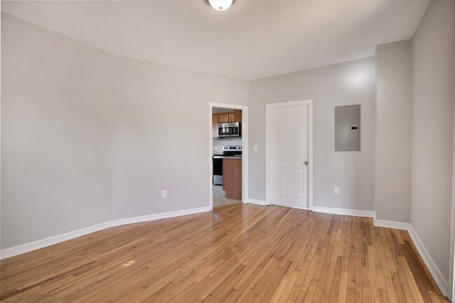 34 Kellogg St in Westfield, MA - Building Photo - Building Photo