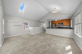 649 W Elm St in Chicago, IL - Building Photo - Building Photo