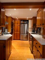 78 Sycamore St, Unit 2 in Somerville, MA - Building Photo