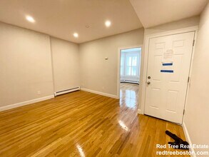 130 P St, Unit 1 in Boston, MA - Building Photo - Building Photo