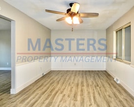 2017 Garden Ln in Toledo, OH - Building Photo - Building Photo