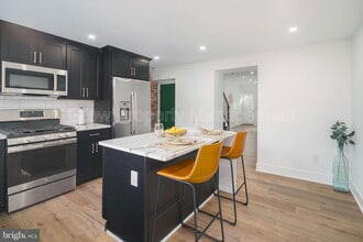 2018 S 8th St in Philadelphia, PA - Building Photo - Building Photo