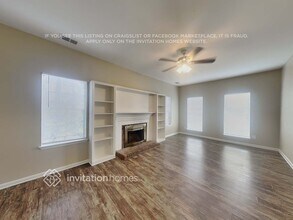 9645 Melanie Thompson Dr in Charlotte, NC - Foto de edificio - Building Photo