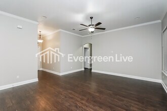 612 E Parks Ave in Waxahachie, TX - Building Photo - Building Photo