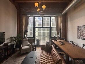215 N Aberdeen St in Chicago, IL - Building Photo - Building Photo