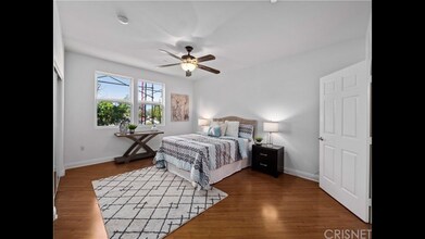 5703 Laurel Canyon Blvd in Los Angeles, CA - Building Photo - Building Photo