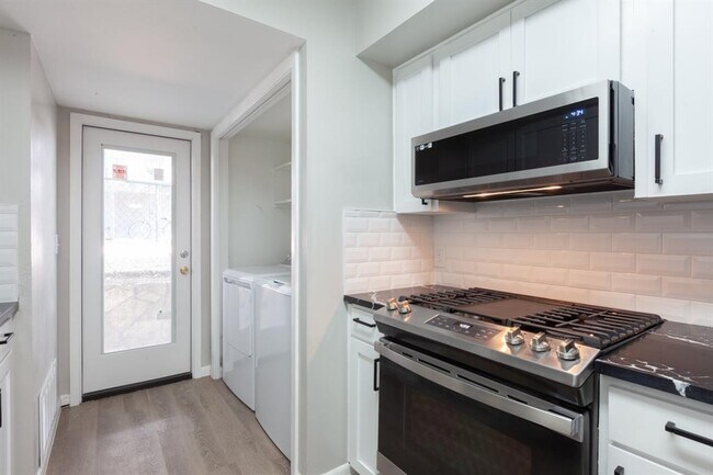 3407 Grooms St in Austin, TX - Building Photo - Building Photo