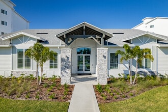 Sundance Trails Apartments in Wildwood, FL - Building Photo - Building Photo
