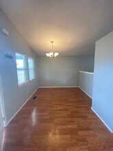 2352 Boston St SE in Albany, OR - Building Photo - Building Photo