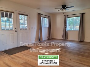 121 E Empire St in Grass Valley, CA - Building Photo - Building Photo