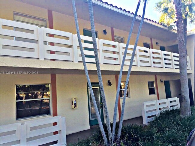 3272 NW 102nd Terrace in Coral Springs, FL - Building Photo - Building Photo