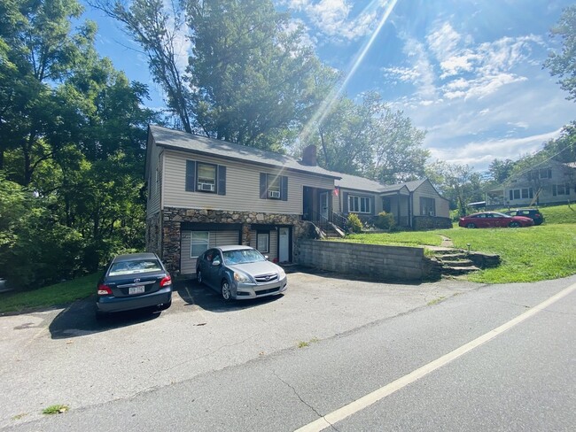 The Forks Of Ivy Apartments in Weaverville, NC - Building Photo - Building Photo