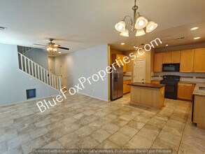 8012 E Cabinet St in Tucson, AZ - Foto de edificio - Building Photo