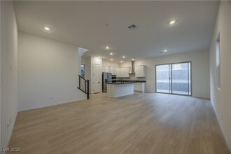 119 Silver Run Ln in Las Vegas, NV - Building Photo - Building Photo