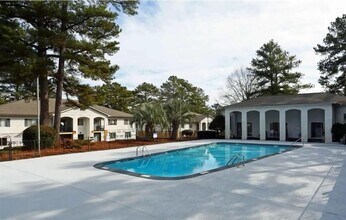 1401 Longcreek Dr in Columbia, SC - Building Photo - Building Photo