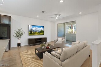 11446 Ethereal Lndg Ave in Las Vegas, NV - Building Photo - Building Photo