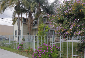 459 N La Cadena Dr Apartments