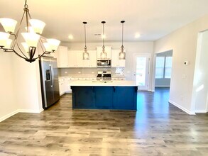 518 Purple Finch Rd in Summerville, SC - Building Photo - Building Photo