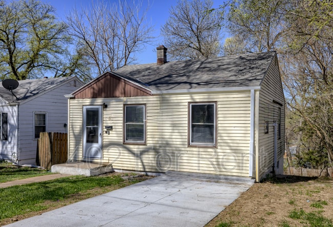 3906 N 54th St in Omaha, NE - Foto de edificio - Building Photo