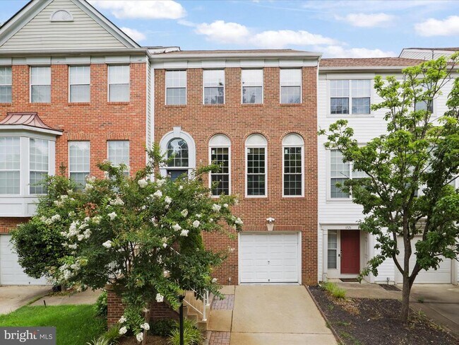 property at 6528 Osprey Point Ln