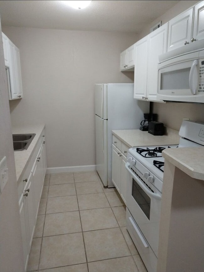 property at 1700 SW 16th Ct