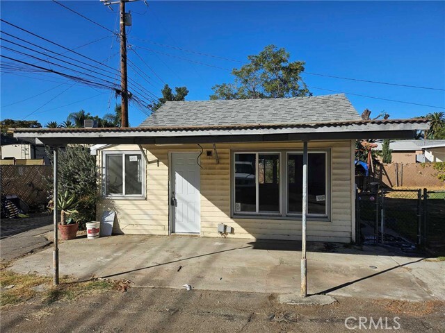 814 East E Street in Ontario, CA - Building Photo