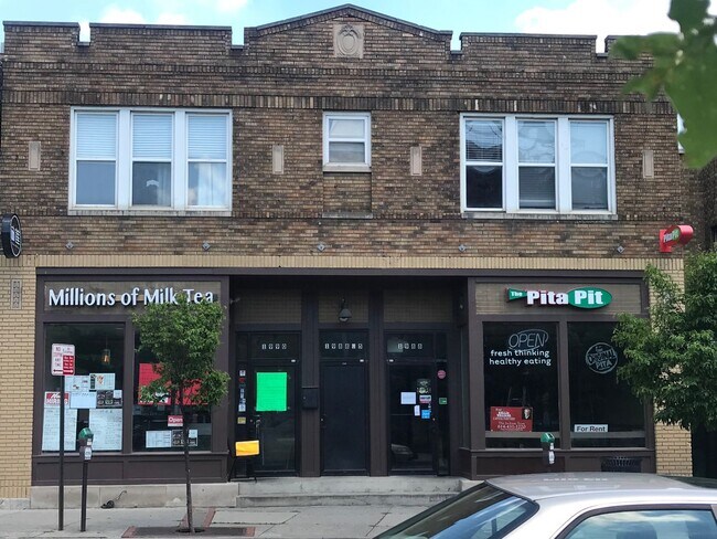 1988 N High St in Columbus, OH - Building Photo - Building Photo