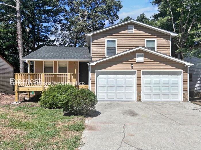 2083 Phillips Rd in Lithonia, GA - Building Photo