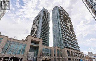 2221-165 Legion Rd N in Toronto, ON - Building Photo