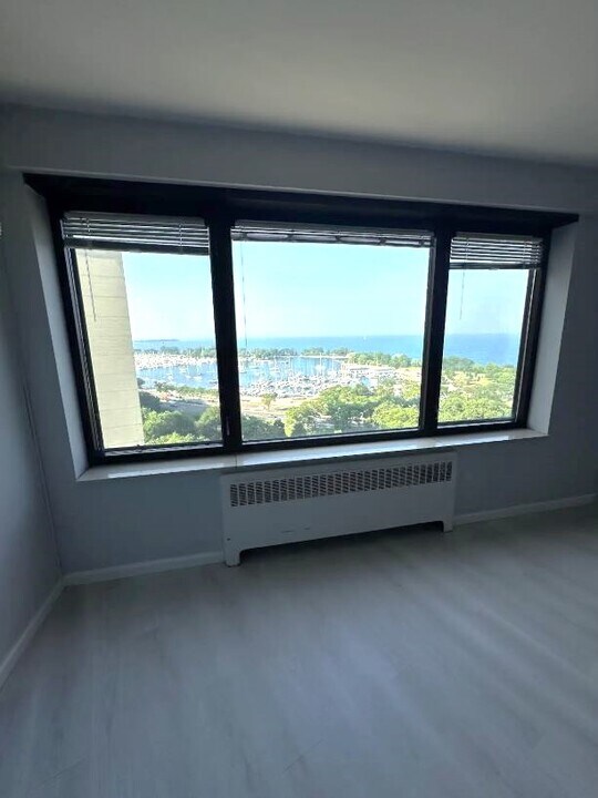 3100 N Lake Shore Dr in Chicago, IL - Building Photo