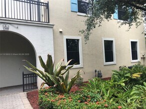 3390 NW 126th Terrace in Sunrise, FL - Building Photo - Building Photo