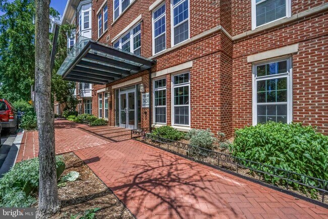 property at 1451 Belmont St NW