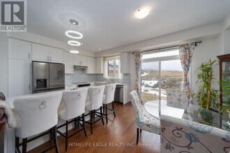 80 Phoenix Blvd in Barrie, ON - Building Photo - Building Photo