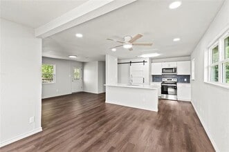 242 Autumn Wood Trail in Gun Barrel City, TX - Building Photo - Building Photo