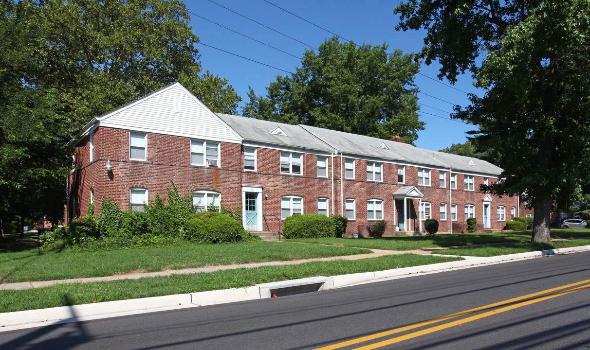 Essex Village in Essex, MD - Building Photo