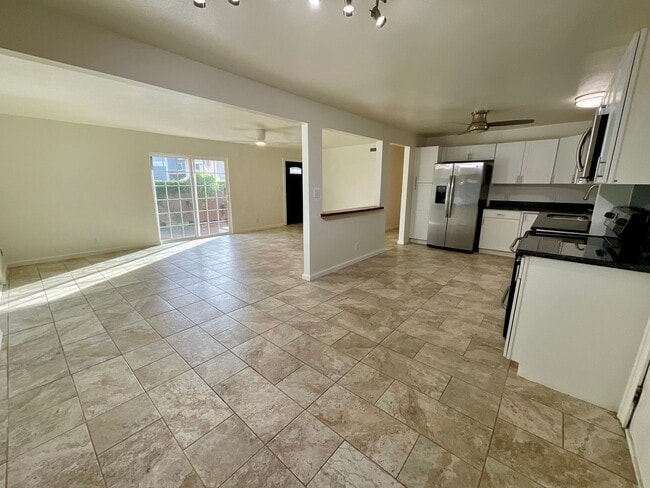 property at 87-059 Waianae Valley Rd