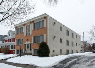 2307 Colfax Ave S in Minneapolis, MN - Building Photo - Building Photo