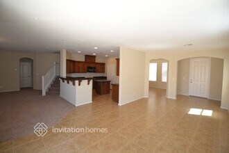 8117 RedBud Vine St in North Las Vegas, NV - Building Photo - Building Photo