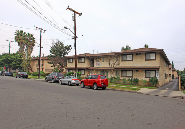 Park Villa in Bellflower, CA - Building Photo - Building Photo