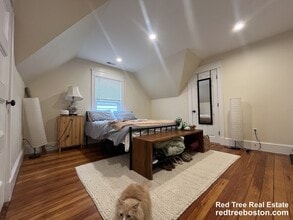 18 Colberg Ave, Unit 3 in Boston, MA - Foto de edificio - Building Photo