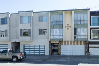 1318 12th Ave in San Francisco, CA - Building Photo - Building Photo