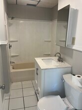 5 Blake St, Unit 3 in Worcester, MA - Building Photo - Building Photo