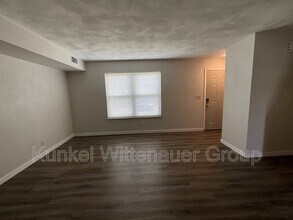 1975 Nathan Ave in Mascoutah, IL - Building Photo - Building Photo