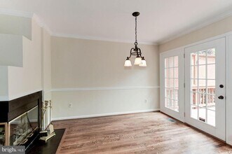 1264 Quaker Hill Dr in Alexandria, VA - Building Photo - Building Photo