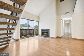 1607 Aspen Dr in Plainsboro, NJ - Building Photo - Building Photo