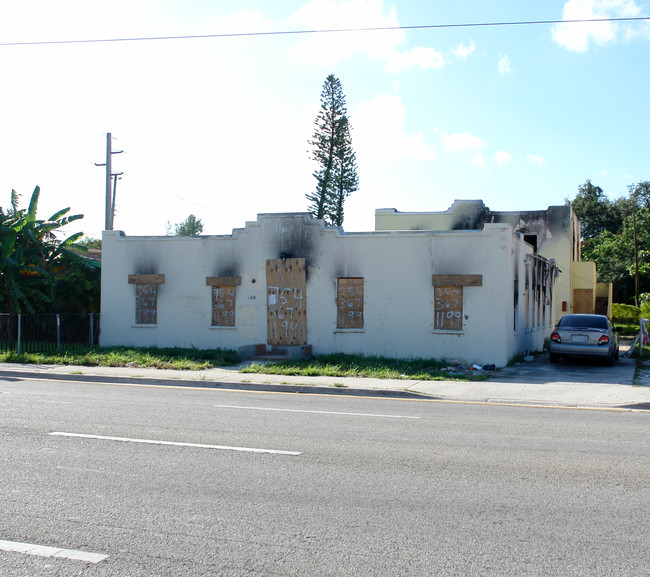 560 NW 81st St in Miami, FL - Building Photo - Building Photo