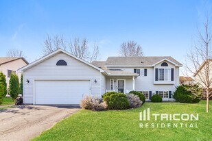 452 Orchard Pkwy W in Shakopee, MN - Building Photo