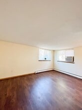 3609 Grand Ave S in Minneapolis, MN - Building Photo - Interior Photo